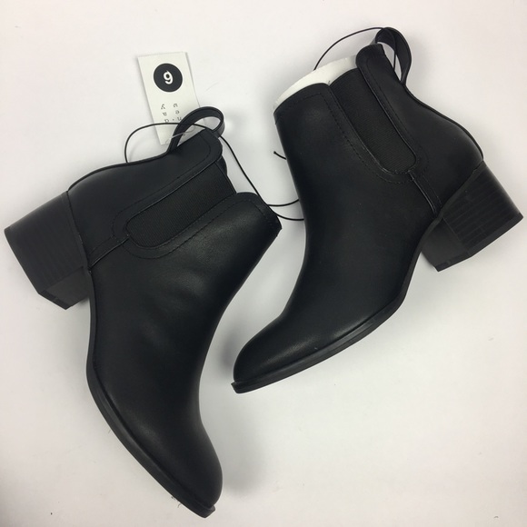 Lara/’s Womens Short Rain Boots Waterproof Slip On Ankle Chelsea Booties